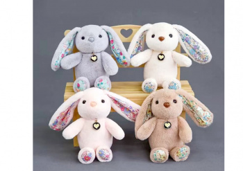 им Зайка арт. YE25901-10 Цвета микс цветные ушки и следы брелок в пак.)